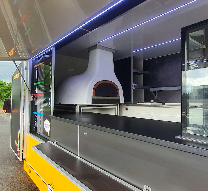 Réalisation foodtruck XL pizza feu de bois