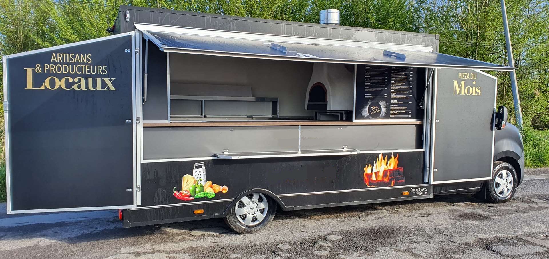 Réalisation Food truck XL pizzeria Concept Mag Constructeur de